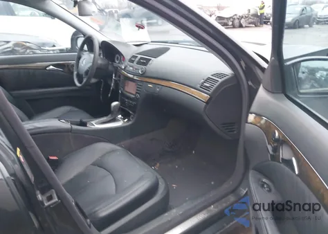 2004 Mercedes-Benz E 500 z USA, uszkodzony, nr VIN WDBUF70J04A448853